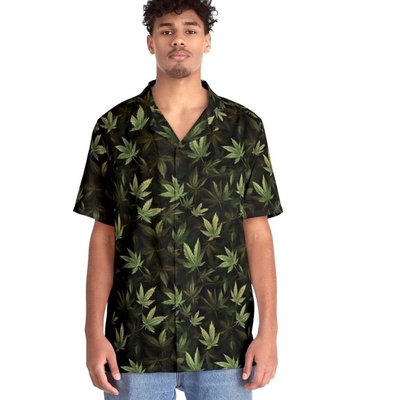 Hawaiian King Cannabis Men’s Two Piece Set Shirt and Trunks NWOT Sz M Free Gift - Picture 1 of 11